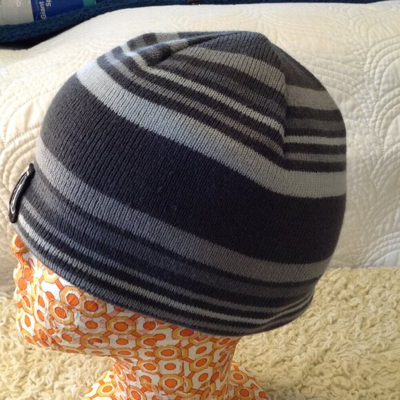 NWOT PGA Tour Golf Knit Beanie; OS, striped Grey, Hole-in-One; Fall and Winter - Picture 2 of 6